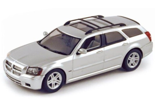 1/43 DODGE Magnum R/T 2006