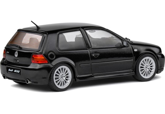 1/43 VOLKSWAGEN Golf IV R32 2003