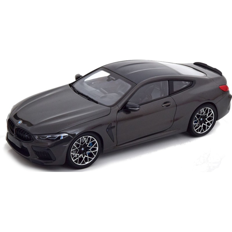 1/18 BMW M8 2020