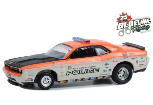 1/64 DODGE Challenger SRT8...