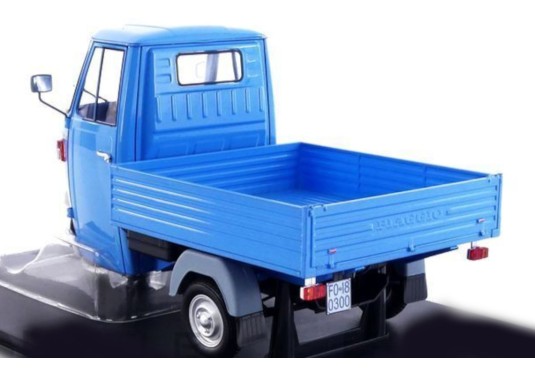 1/18 PIAGGIO Ape P501 Pick up 1979
