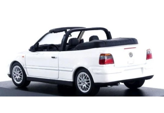 1/43 VOLKSWAGEN Golf IV Cabriolet 1998