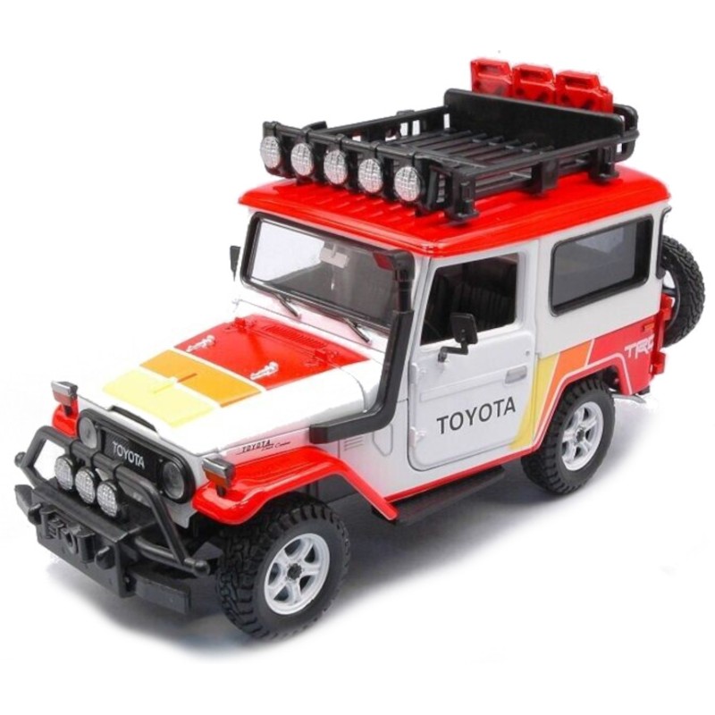 1/24 TOYOTA Land Cruiser FJ40 1979 + Galerie