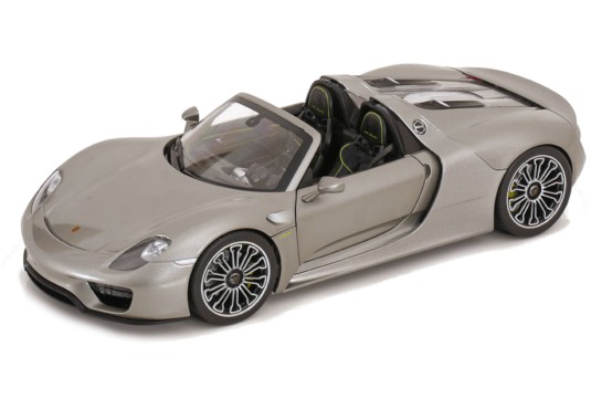 1/18 PORSCHE 918 Spyder 2012