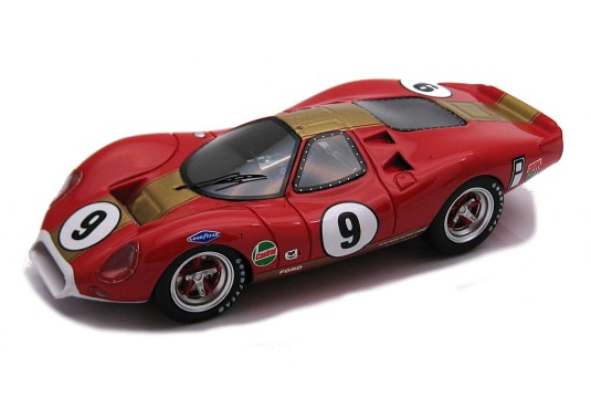 1/43 FORD P68 N°9 1000 Km...