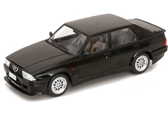 1/18 ALFA ROMEO 75 Turbo...