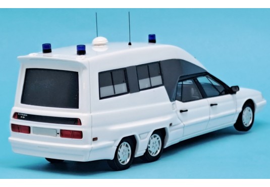 1/43 CITROEN XM Tissier 1007 Blanc + Décalques Ambulance