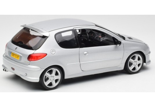 1/18 PEUGEOT 206 RC 2003