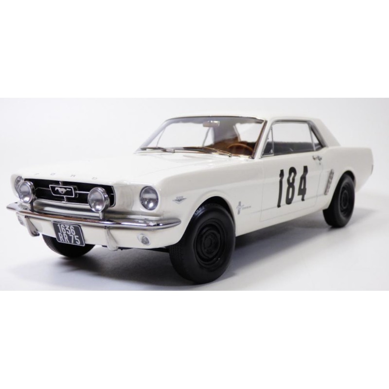 1/18 FORD Mustang N°184 Film Un Homme et une Femme 1966