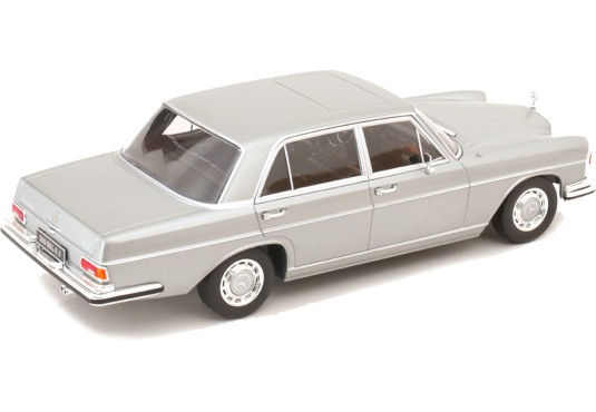 1/18 MERCEDES 300 SEL 6.3 W109 1967 - 1972