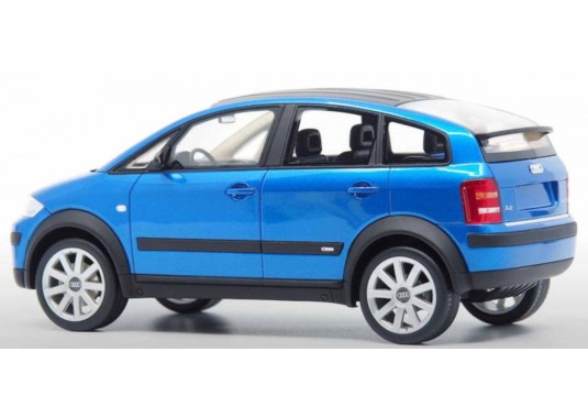 1/18 AUDI A2 2003