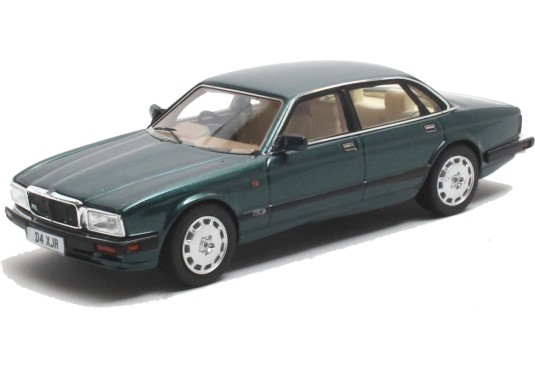 1/43 JAGUAR XJR XJ40 1990 -...