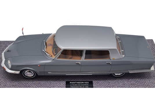 1/18 CITROEN DS Chapron Présidentielle 1968