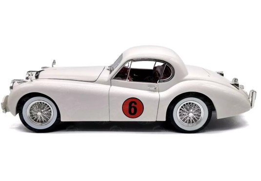 1/18 JAGUAR XK120 N°6 Racing