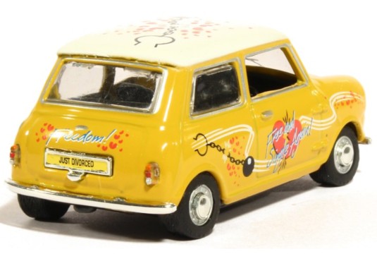 1/43 AUSTIN Mini "Just Divorced"