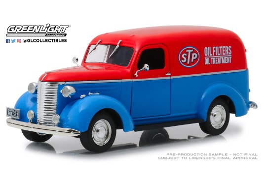 1/24 CHEVROLET Panel Truck "STP" Oil Filters 1939 CHEVROLET