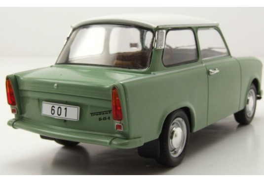 1/24 TRABANT 601 1965
