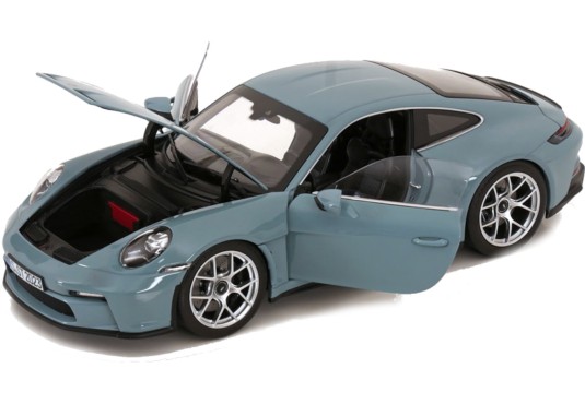 1/18 PORSCHE 992 S/T 2023