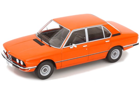 1/18 BMW 520i E12 1972 - 1981