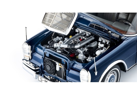 1/18 MERCEDES 600 Pullman W100 Landaulet 1965 -1981