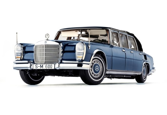 1/18 MERCEDES 600 Pullman W100 Landaulet 1965 -1981