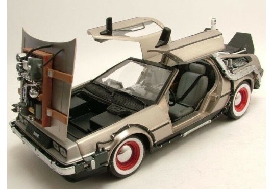 1/18 DE LOREAN "Retour Vers le Futur III" DE LOREAN