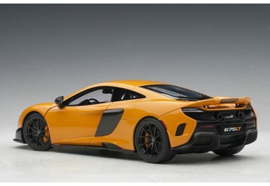 1/18 Mc LAREN 675 LT MC LAREN