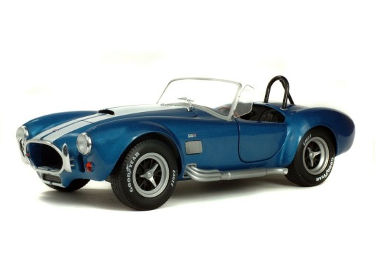 1/18 AC Cobra 427 MKII 1965 AC COBRA