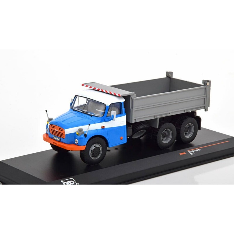 1/43 TATRA T 148 S3 1977 TATRA 1/43 TATRA T 148 S3 1977 TATRA
