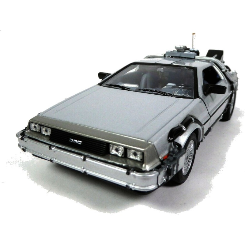 1/24 DE LOREAN "Retour Vers le Futur" II DE LOREAN 1/24 DE LOREAN "Retour Vers le Futur" II DE LOREAN