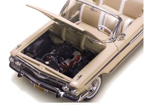 1/18 CHEVROLET Impala Cabriolet 1961 CHEVROLET