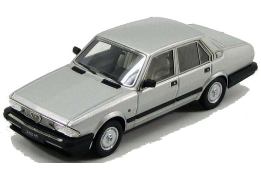 1/43 ALFA ROMEO 6 2.5i V6 Quadrifoglio Oro 1983 ALFA ROMEO