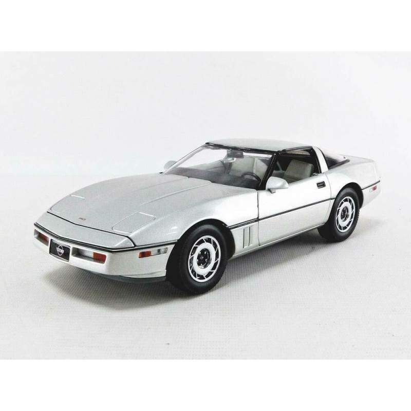 1/18 CHEVROLET Corvette C4 1984 CHEVROLET