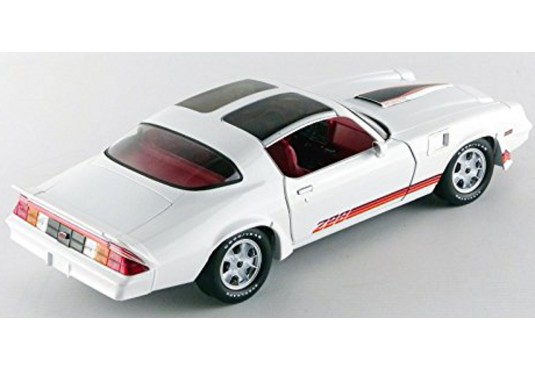 1/18 CHEVROLET Camaro Z28 1981 CHEVROLET