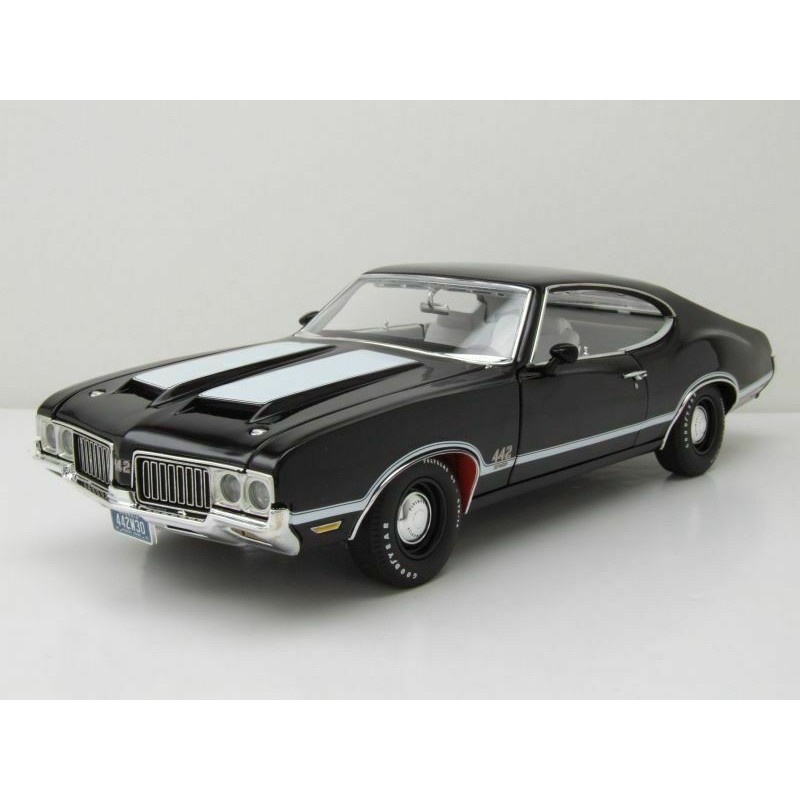 1/18 OLDSMOBILE 442 W-30 1970 OLDSMOBILE