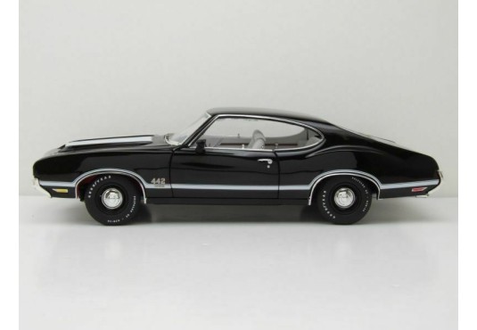 1/18 OLDSMOBILE 442 W-30 1970 OLDSMOBILE