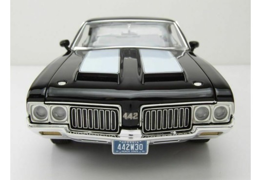 1/18 OLDSMOBILE 442 W-30 1970 OLDSMOBILE