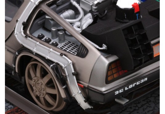 1/18 DE LOREAN "Retour Vers le Futur III" DE LOREAN