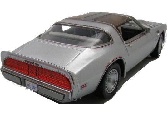 1/18 PONTIAC Firebird T/A "Joe Dirt" 1979 PONTIAC