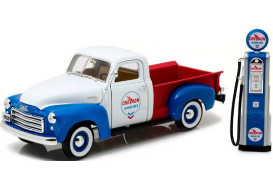 1/18 GMC 150 Pick Up "Chevron" + Pompe à essence Chevron 1950 GMC