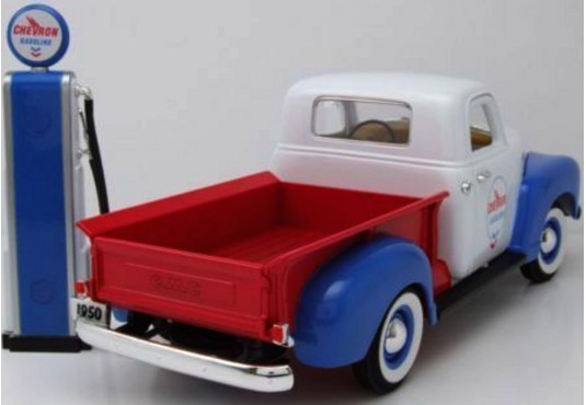 1/18 GMC 150 Pick Up "Chevron" + Pompe à essence Chevron 1950 GMC