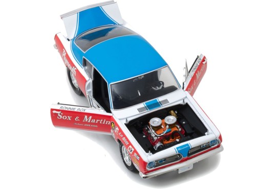 1/18 PLYMOUTH Barracuda "Sox & Martin& 1968 PLYMOUTH