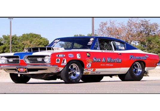 1/18 PLYMOUTH Barracuda "Sox & Martin& 1968 PLYMOUTH